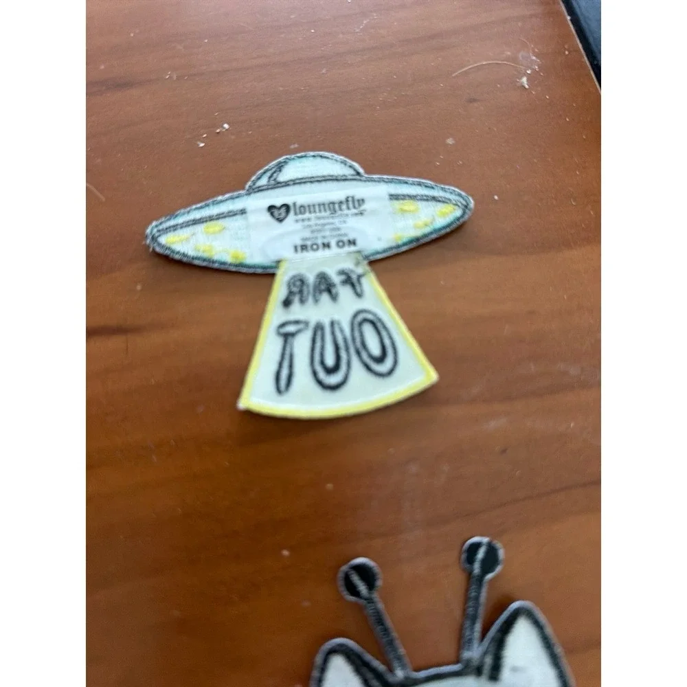 Lounge  Fly Iron On Patch Alien Cat Spaceship Loungefly